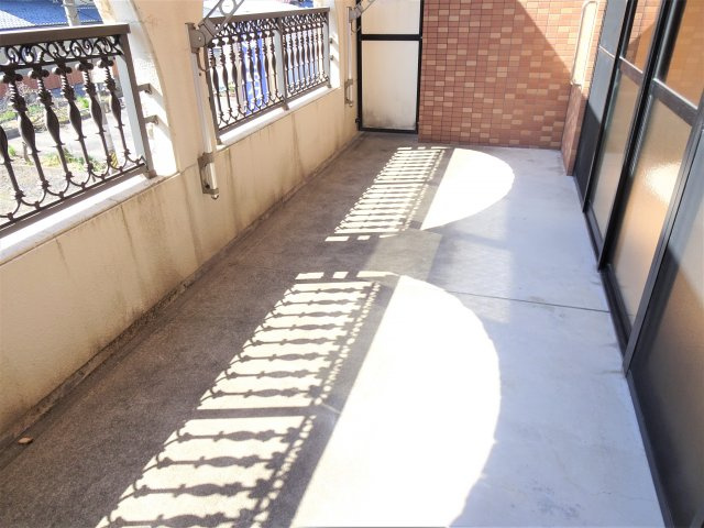 エスポワール本今のバルコニー