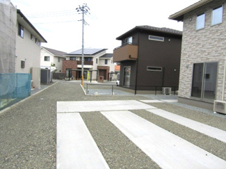 【前面道路含む現地写真】 | 前面道路含む現地写真です