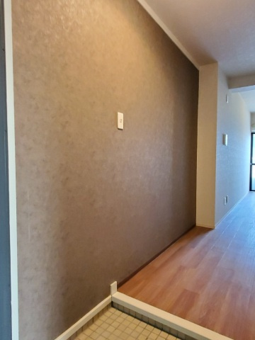 セントラルコーポ橋本の玄関|明るい玄関です