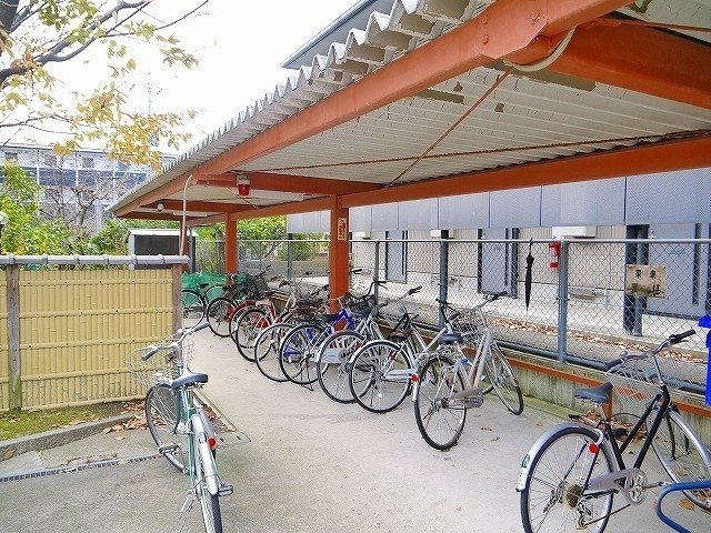万葉Ⅱ（マンション万葉Ⅱ）のその他共用部分|自転車置き場