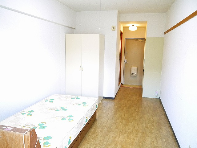 万葉Ⅱ（マンション万葉Ⅱ）の寝室|洋室です