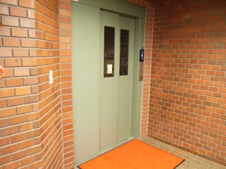 【その他共用部分】 | もちろん、エレベータ有ります。