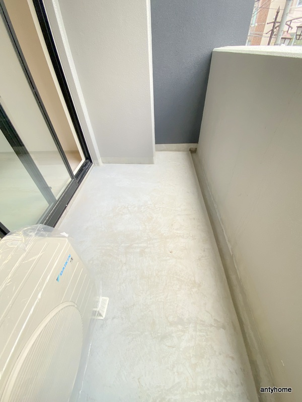 リビオメゾン西天満　仲介手数料無料のバルコニー