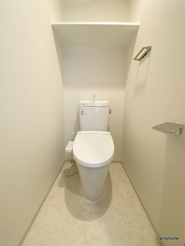 リビオメゾン西天満　仲介手数料無料のトイレ