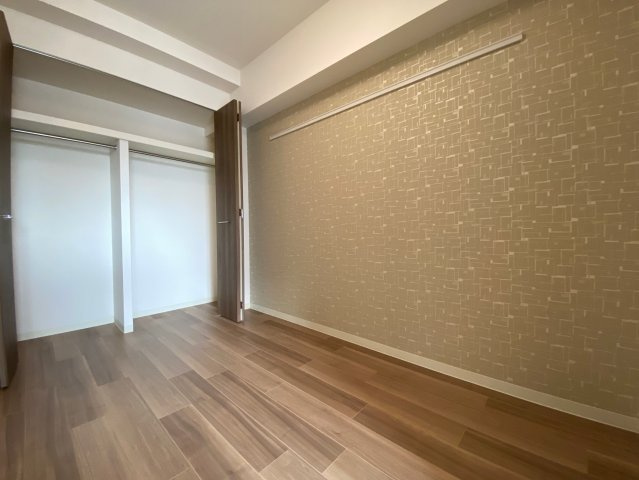 【寝室】 | プレサンス広小路通葵 | 使い勝手のいい寝室です