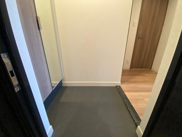 【玄関】 | プレサンス広小路通葵 | ゆったりとした玄関です