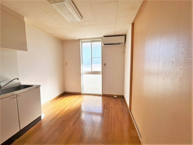 グリーンパーク２の居間・リビング