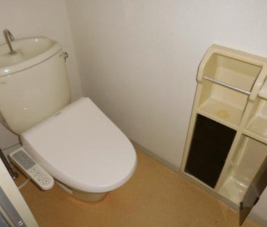 コーポ大久保【10,000円キャッシュバック対象物件】のトイレ|落ち着いたトイレです