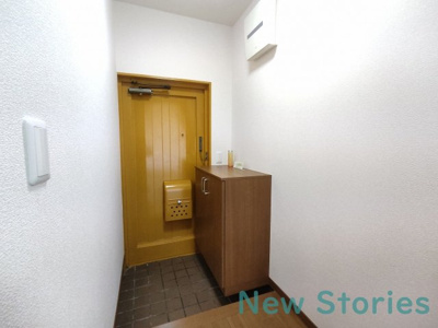 【玄関】 | 光明マンション | 収納もある玄関です