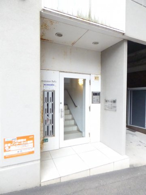 【エントランス】 | HKマンション別府（エイチケーマンションベフ） | ゆとりのあるエントランスです