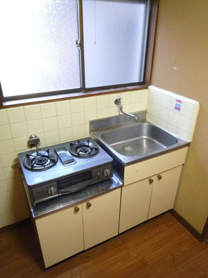 【キッチン】 | 田島荘 | キッチンにも窓があり、換気に便利☆