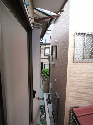 【バルコニー】 | 田島荘 | 雨戸もついてます♪