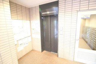 【その他共用部分】 | 日常生活に欠かせないエレベーターを完備♪