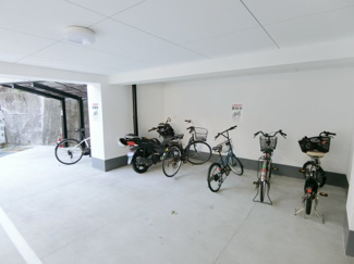 【その他共用部分】 | ホワイトヴィラ　2 | 自転車・バイク置場