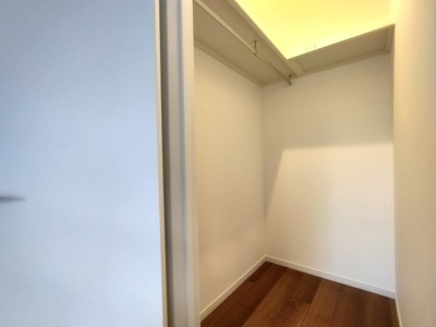 【収納】 | ホワイトヴィラ　2 | ウォークインクローゼット