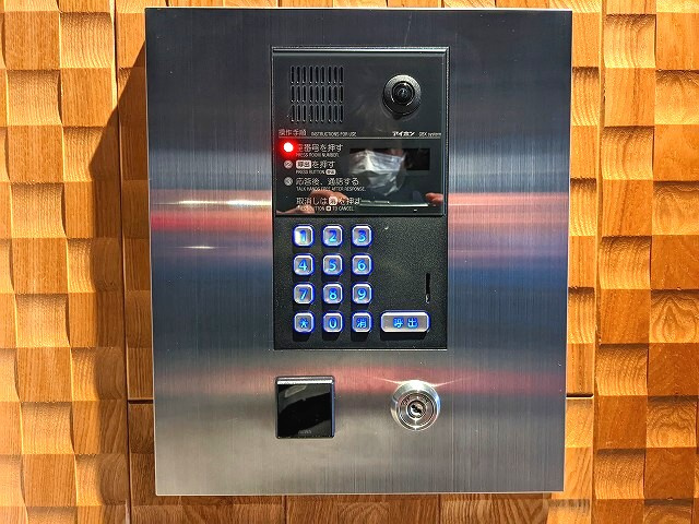 パークフラッツ蔵前のセキュリティ|タッチキーのTVモニター付きオートロックセキュリティです