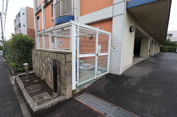 ☆敷地内ゴミ置き場☆