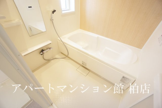 ヴェルドミール緑台Ⅰの浴室