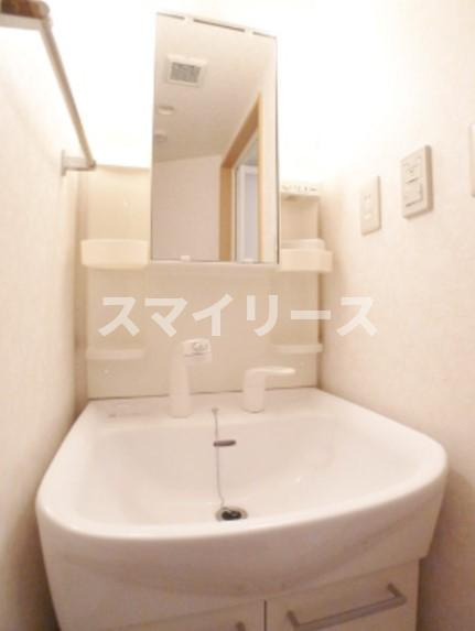 サンタバレー弐番館の独立洗面台