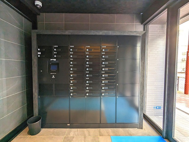 URBAN PARK入谷のロビー|宅配BOXです