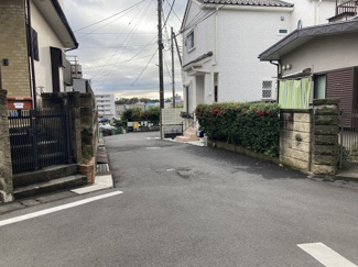 【前面道路含む現地写真】