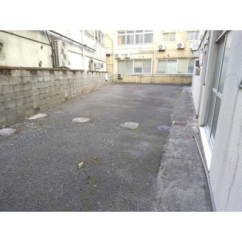 岐阜市栄新町２丁目の店舗事務所の駐車場
