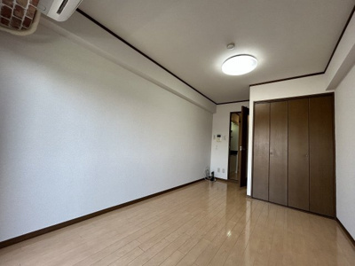 【寝室】 | シヨン北九大前