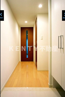 【玄関】 | レジディア千鳥町 | 収納もある玄関です