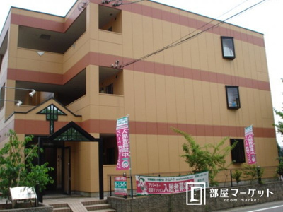 【エントランス】 | フォーシーズンズ桃山