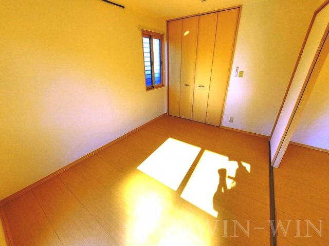 リビングタウン下地 Bの寝室