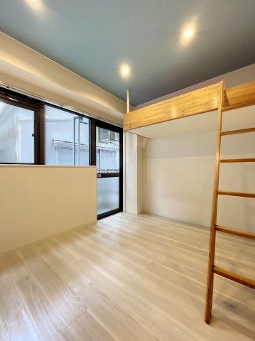 フローリエ細山Ⅰの洋室