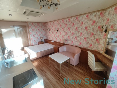 【居間・リビング】 | サニースクエアP-1 | ゆったりとしたリビングです