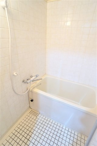 薬園台ガーデンヒルズの浴室|ゆったりとしたお風呂