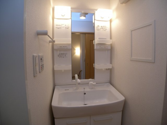 クリスタルハイツ緑が丘の洗面所