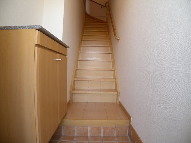 クリスタルハイツ緑が丘の玄関