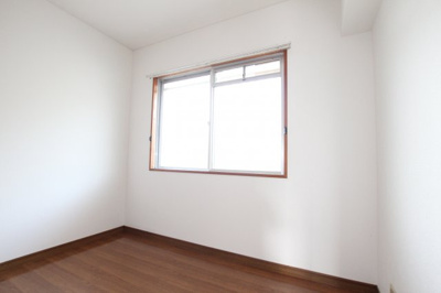 【洋室】 | エスペランス６ | 個人の部屋や寝室として使える洋室です
203号室　2018/9/17撮影