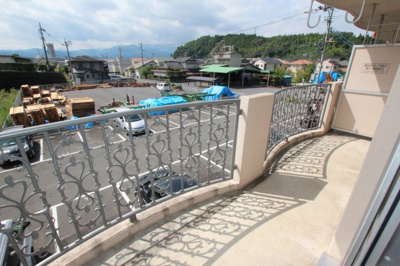 【バルコニー】 | エスペランス６ | お洗濯にも便利なバルコニー付き
203号室　2018/9/17撮影