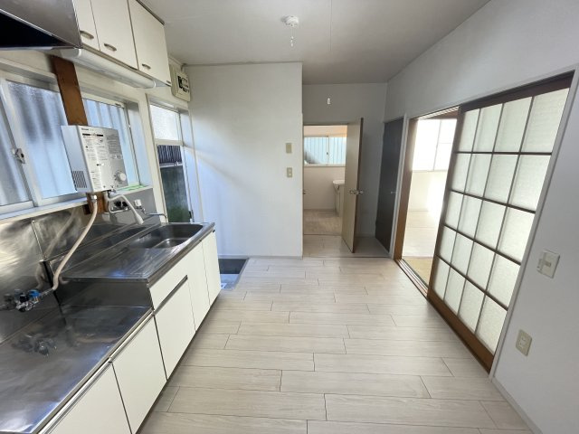 KK末広のロビー|ダイニングキッチン