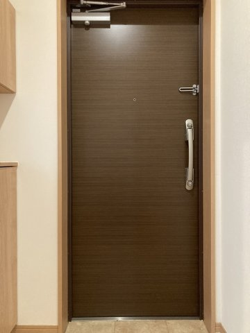 トレブルックの玄関