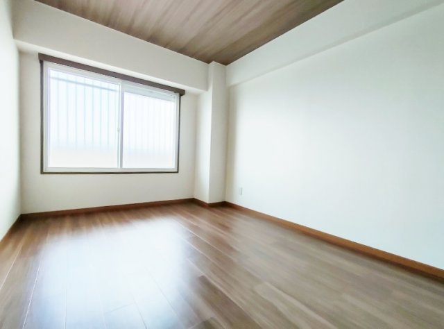 フォリストシティヒルズミナミの寝室