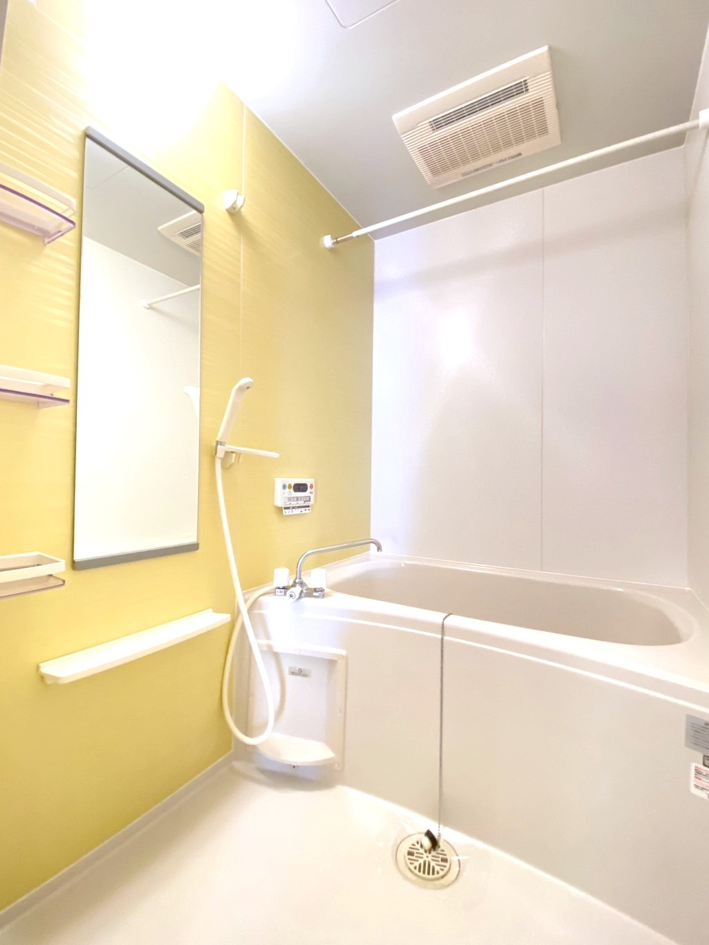 グローリーアカヒラの浴室