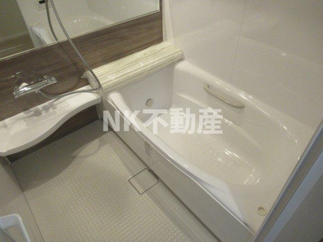 【浴室】 | コウサス・イースト（若江岩田賃貸） | きれいなお風呂です