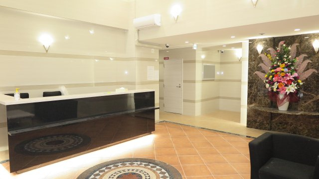 LuxeNAMBAのエントランス