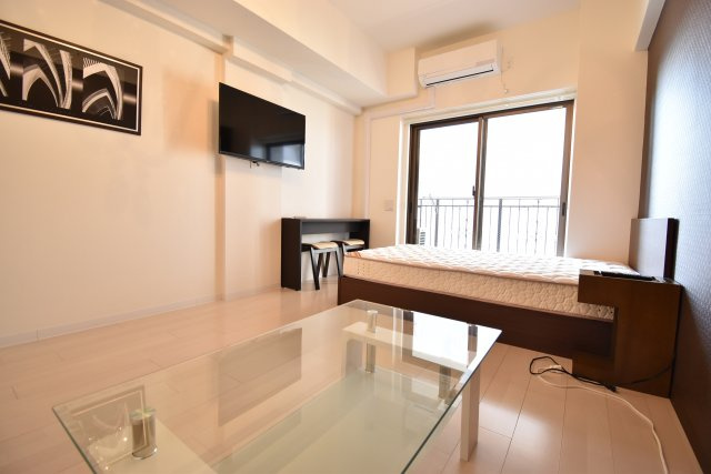 LuxeNAMBAの居間・リビング