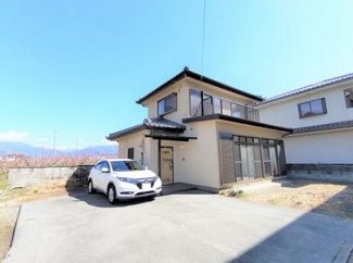 【外観】 | 山梨市下栗原 フルリフォーム済の3LDK 敷地面積241.96平米 建物面積82.80平米