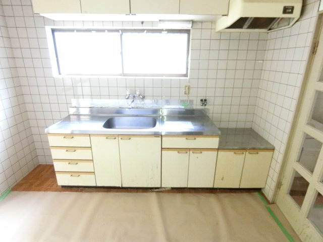 末広町戸建のキッチン