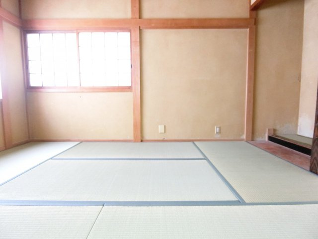 末広町戸建の和室