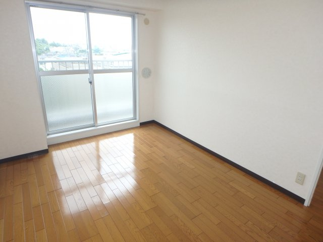 リビン元住吉の洋室