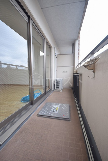 ブラーヴォ扇町のバルコニー|他部屋参考写真