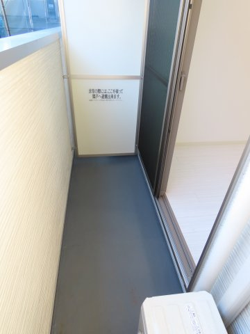 パークワンモア幕張アネックスのバルコニー